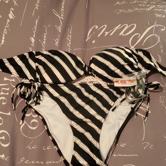 Victorias secret swimsuit 👙 - Picture 1 of 5